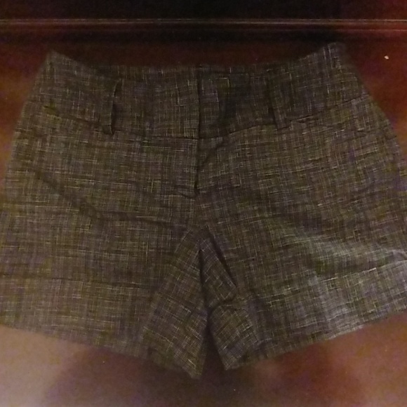 Dress shorts - Picture 1 of 3